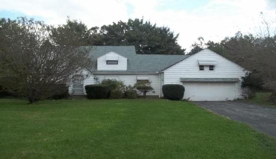 277 Richmond Rd, Richmond Heights, OH 44143 
