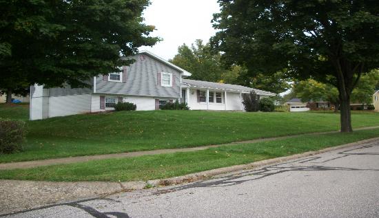 135 Mayfair, Mansfield, OH 44904 