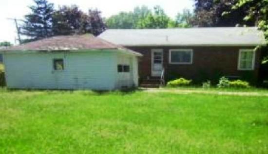 860 Mill St, Conneaut, OH 44030 