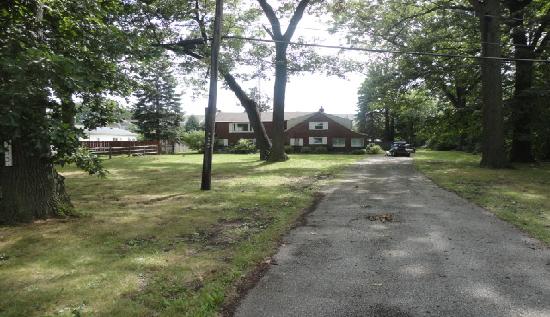 6233 W Bancroft St, Toledo, OH 43615 