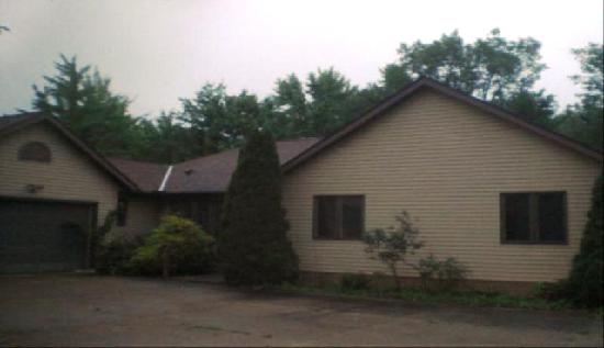 5145 Chillicothe Rd, Chagrin Falls, OH 44022 
