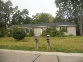 2831 MAIN ST, URBANCREST, OH 43123 