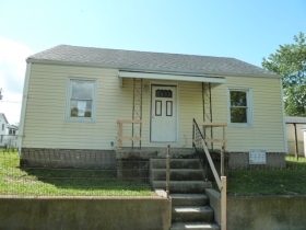 611 JOE NUXHALL BLV, HAMILTON, OH 45011 