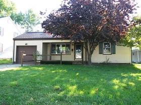908 N LAWN AVE, HAMILTON, OH 45013 