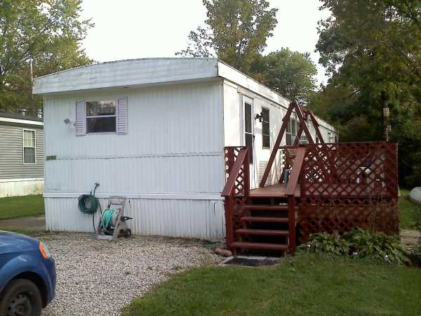 3252 Azalea Drive, Ravenna, OH 44266 