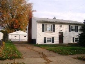 1957 E OLDGATE ST, SANDUSKY, OH 44870 