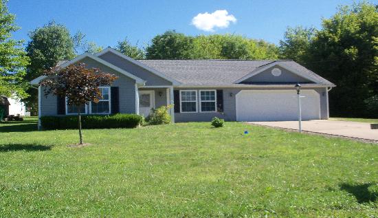 240 Rome Terrace, Roaming Shores, OH 44084 