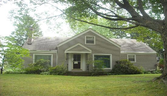 33 Goodhue Drive, Akron, OH 44313 