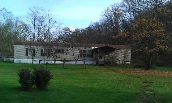 73667 Emerson Rd., Adena, OH 43901 