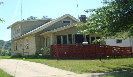 22680 Coulter Avenue, Euclid, OH 44117 