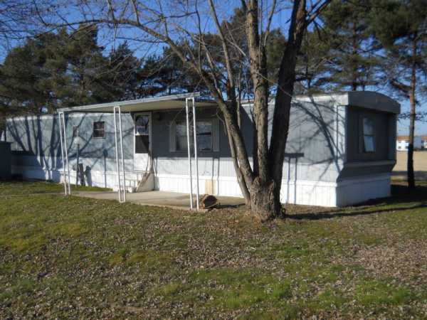 140 Kenny Brook, Elyria, OH 44035 