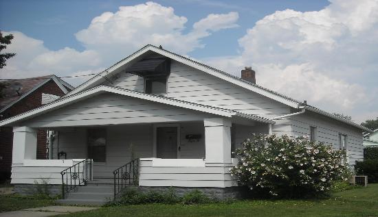 263 26th Street NW, Barberton, OH 44203 