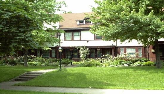 2359 Scottwood Avenue, Toledo, OH 43620 