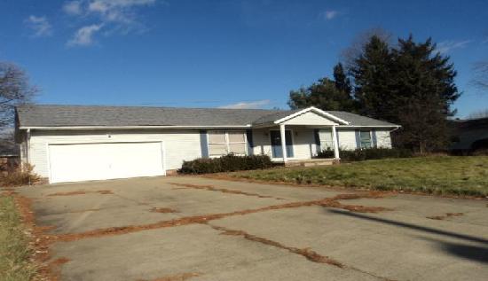 2021 Jaquelyn Dr, Canton, OH 44720 