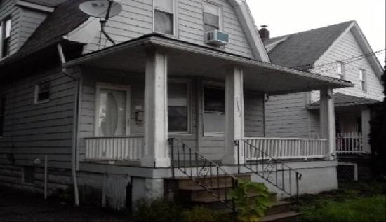 13942 Sacramento Ave, Cleveland, OH 44111 
