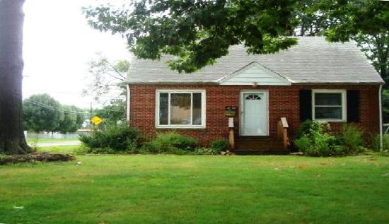 27190 Shoreview Avenue, Euclid, OH 44132 
