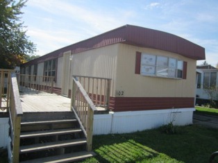 102 Pine Ridge, Toledo, OH 43612 