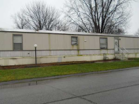 205 Greenbriar, Elyria, OH 44035 