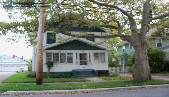 332 East Street, Fairport Harbor, OH 44077 