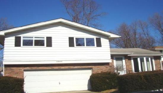 22600 Marleen Dr, Fairview Park, OH 44126 