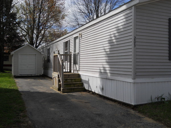 203 East Crosspath, Holland, OH 43528 