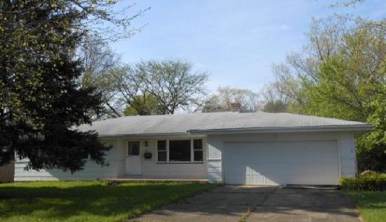 880 Almasy Drive, Campbell, OH 44405 