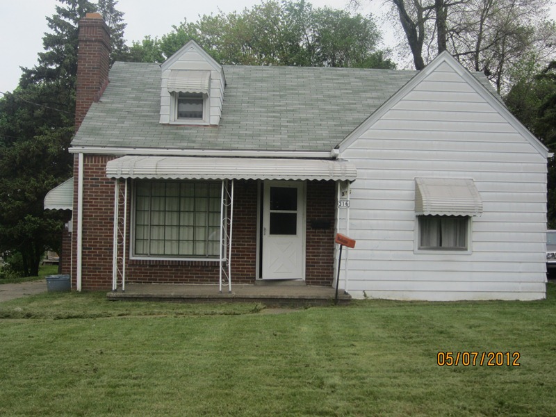 316 Laclede Ave, Youngstown, OH 44507 