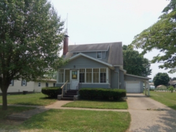 117 4th St, Frazeysburg, OH 43822 