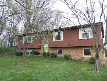 10569 NW Portage St, Canal Fulton, OH 44614 