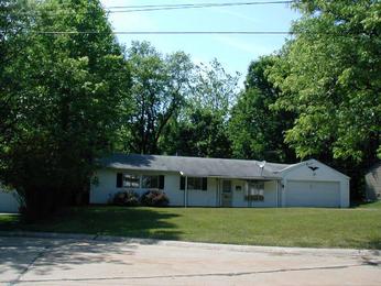 6282 Oxford Ct, Bedford Heights, OH 44146 
