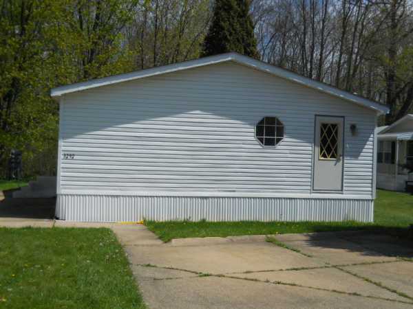 3292 Birchview Drive, Ravenna, OH 44266 