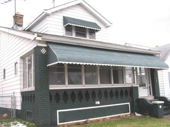 5209 Joseph St, Maple Heights, OH 44137 