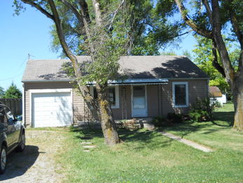 319 Elm St, London, OH 43140 