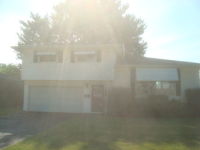5841 White Pine Dr, Bedford Heights, OH 44146 