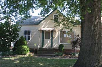 7510 Spring Garden Rd, Parma, OH 44129 