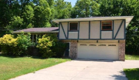 747 Parkside Blvd, South Euclid, OH 44121 