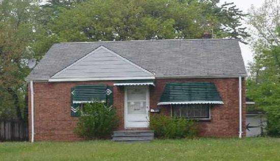 25871 Farrington Ave, Euclid, OH 44132 