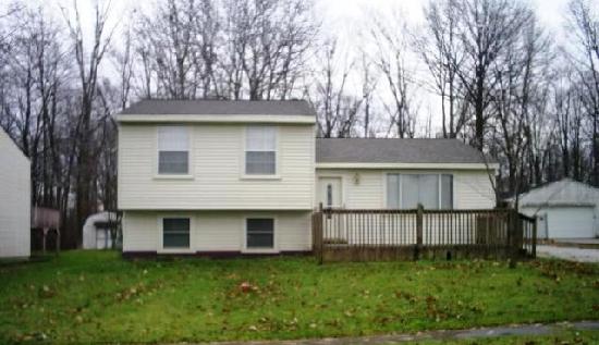 872 Sunnywood Lane, Ravenna, OH 44266 