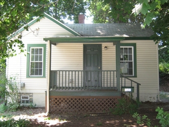 520 Flora Ave, Akron, OH 44314 