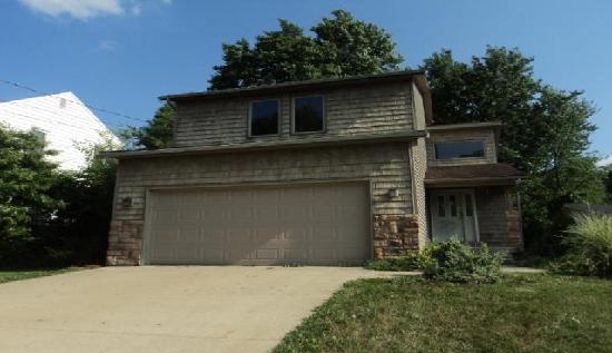 110 Pomona Dr, Akron, OH 44319 