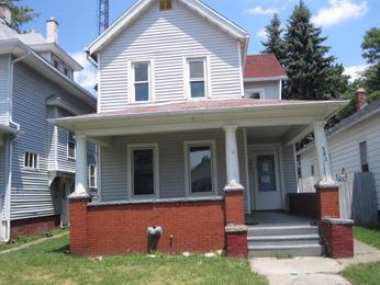 582 Prouty Ave, Toledo, OH 43609 