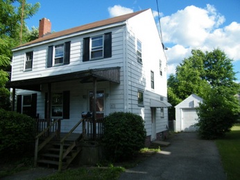 472 Forest St NE, Warren, OH 44483 