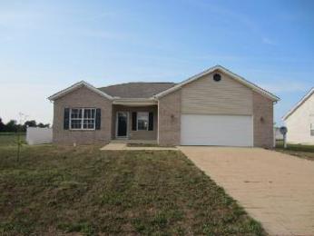 136 Station St W, Ashville, OH 43103 