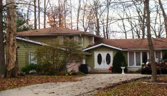 37457 Hunters Ridge Road, Solon, OH 44139 