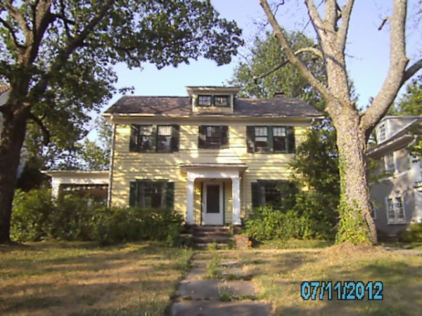 2891 Huntington Road, Shaker Heights, OH 44120 