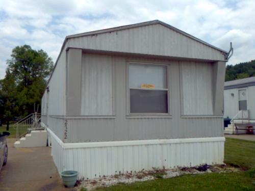 2722 ELK DR, Dennison, OH 44621 