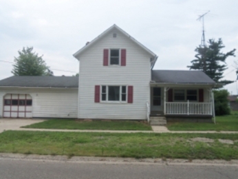69 S. Basin St, Frazeysburg, OH 43822 