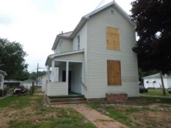 425 Schaum Ave, Zanesville, OH 43701 