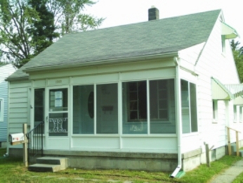 2369 Ward St, Toledo, OH 43609 