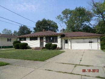 5266 W 148th St, Brook Park, OH 44142 
